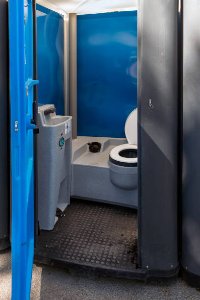 Best Porta potty delivery and setup  in Laurium, MI